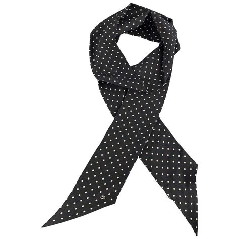 gucci silk twilly|gucci black and white scarf.